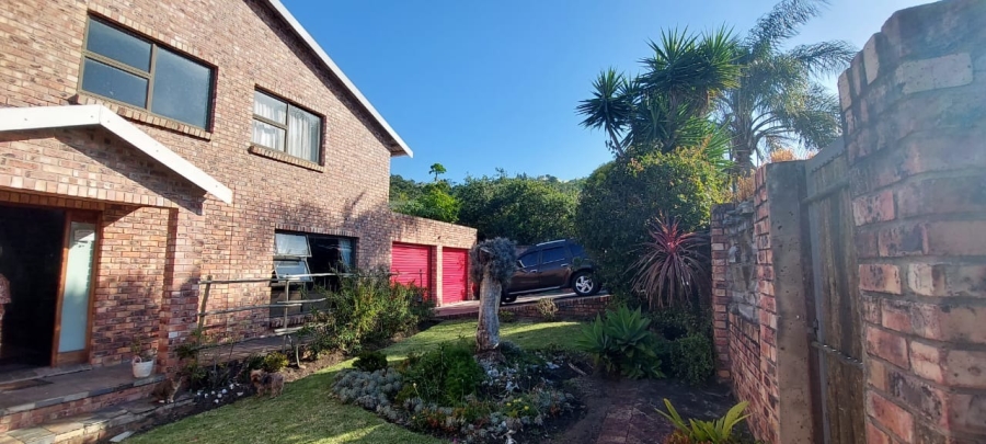 5 Bedroom Property for Sale in Gonubie Eastern Cape